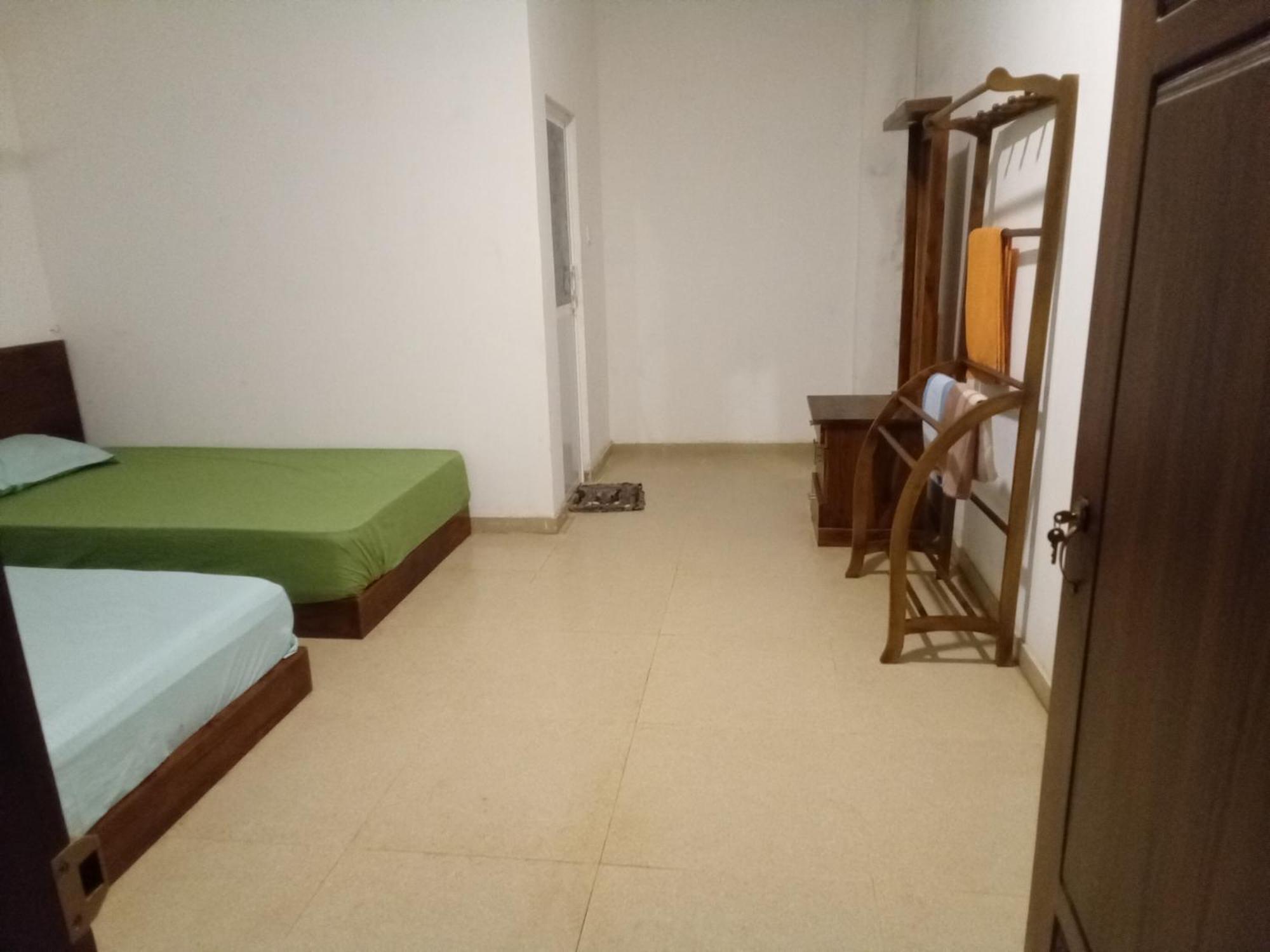 Kusuma'S Lazy Left Hotel Midigama East Ngoại thất bức ảnh