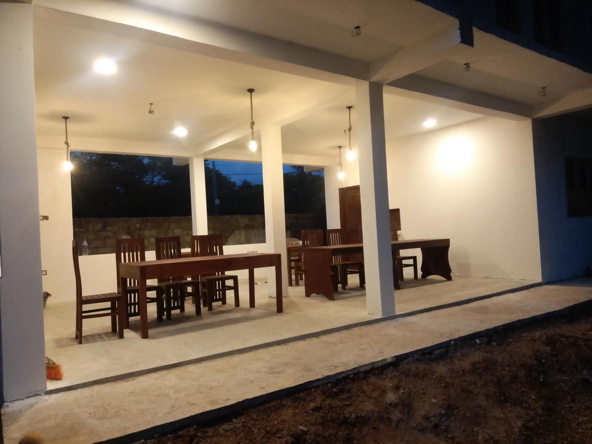 Kusuma'S Lazy Left Hotel Midigama East Ngoại thất bức ảnh