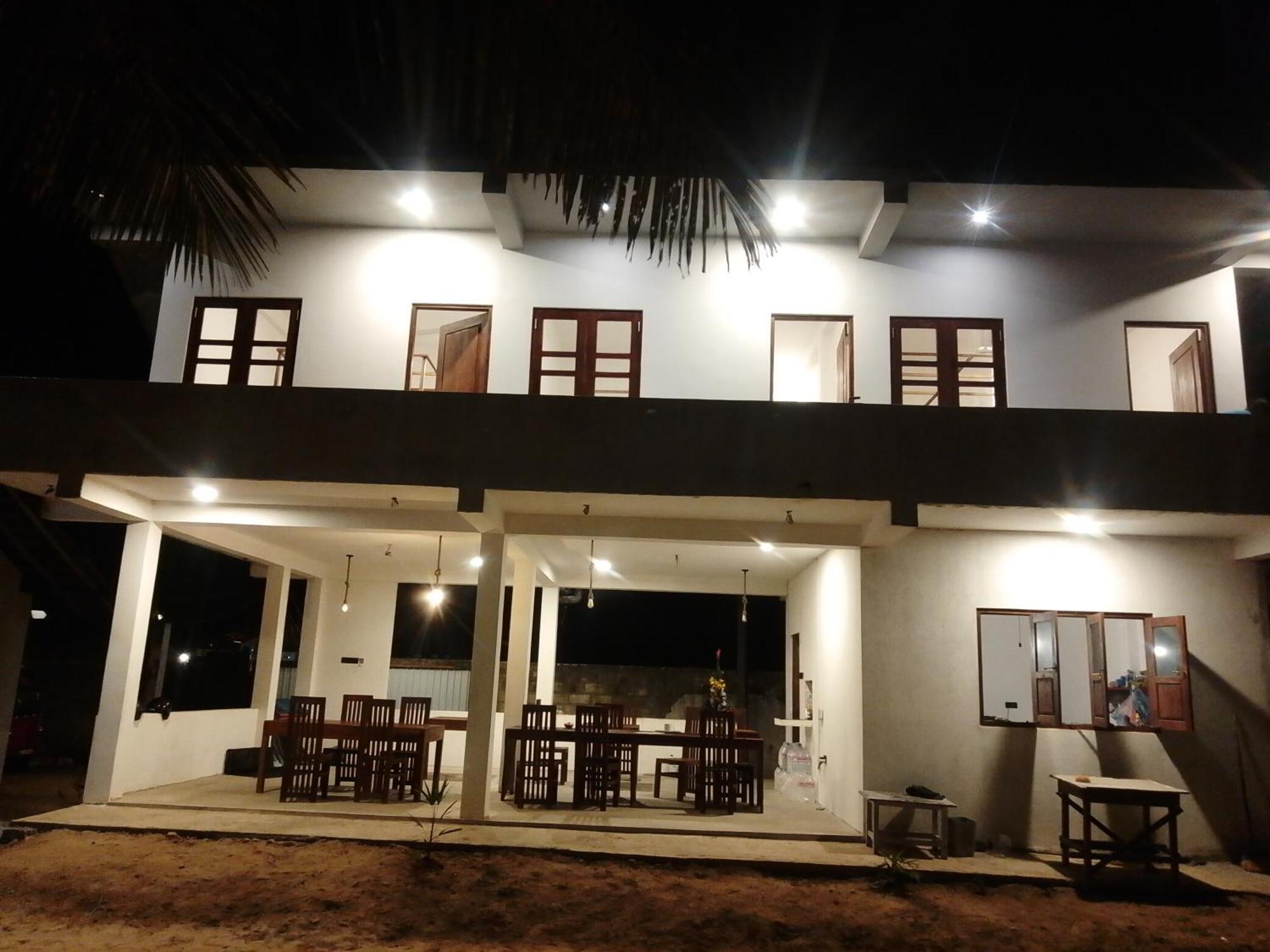 Kusuma'S Lazy Left Hotel Midigama East Phòng bức ảnh