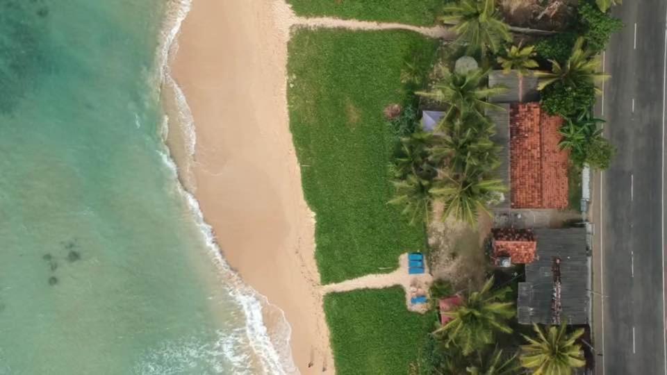 Kusuma'S Lazy Left Hotel Midigama East Ngoại thất bức ảnh
